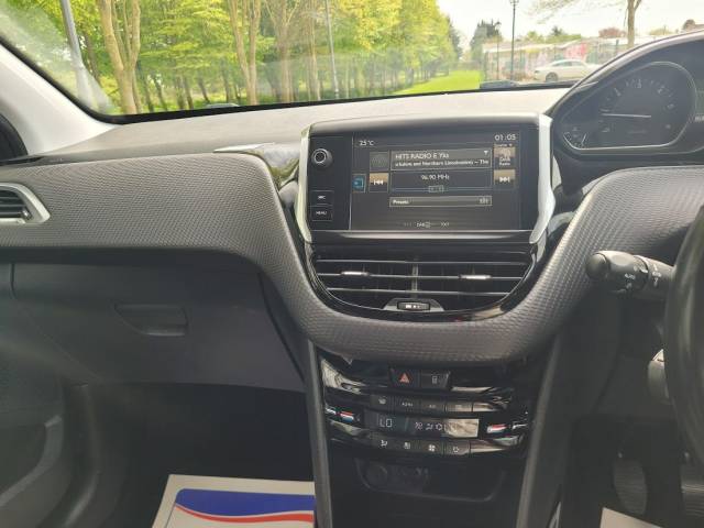 2016 Peugeot 2008 1.6 BlueHDi 100 Allure 5dr