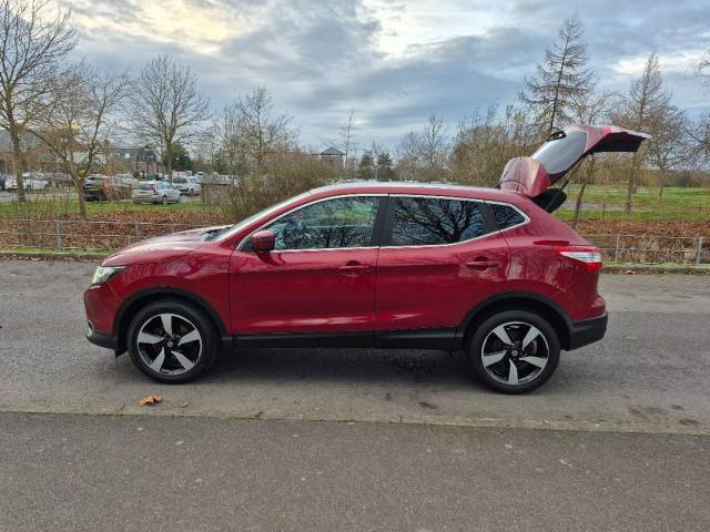 2015 Nissan Qashqai 1.5 dCi N-Tec 5dr