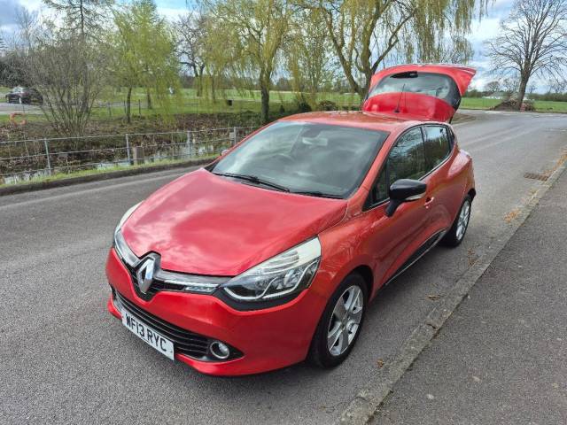 Renault Clio 1.2 16V Dynamique MediaNav 5dr Hatchback Petrol Red